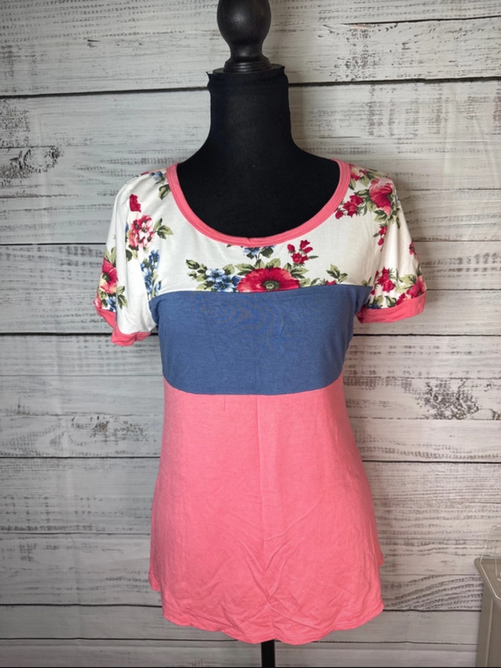 Floral Colorblock Short Sleeve Top in Pink pulse boutique